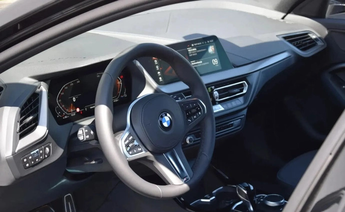 BMW Seria 1 cena 169900 przebieg: 4000, rok produkcji 2023 z Mrocza małe 22